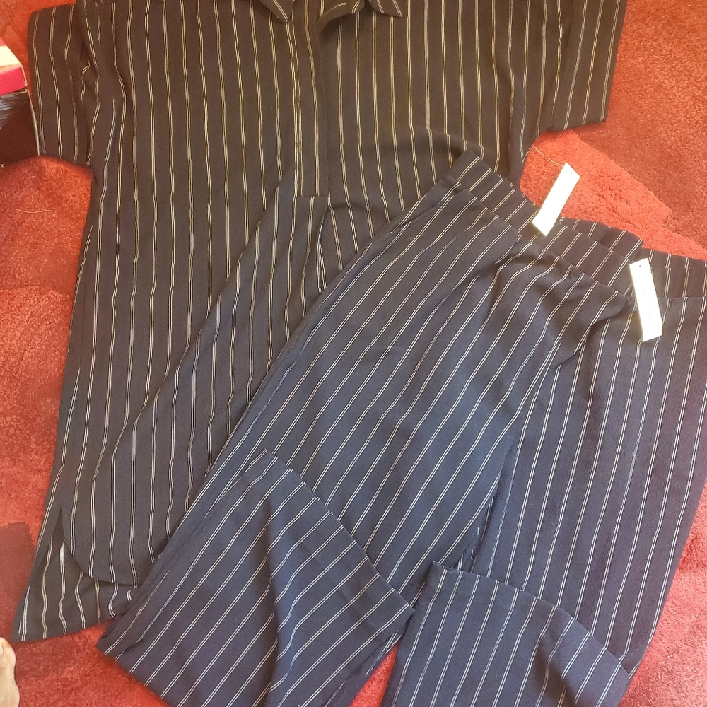 CHICO'S TRAVELERS PANT SUIT